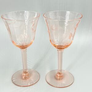 Set Of 2 Vintage Etched Pink Depression Optic Glasses 4 3/4” Cordial Glasses